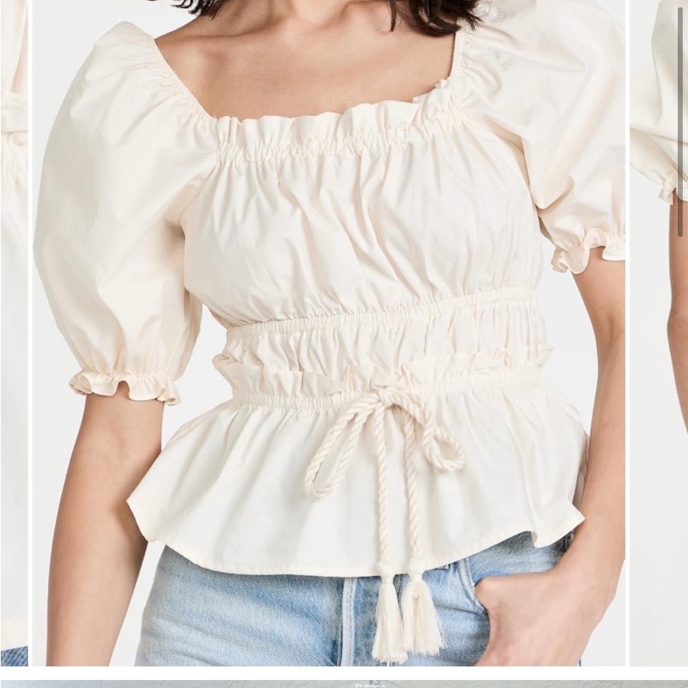 Moon River Women's Cream Puff Sleeve Top